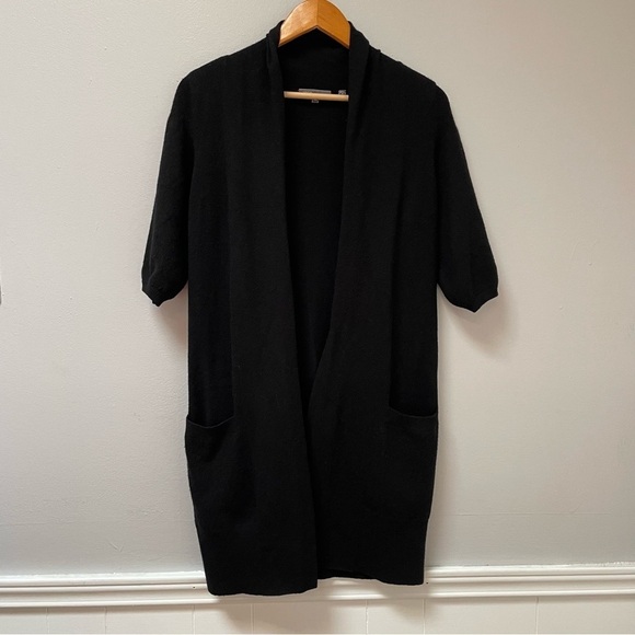 VINCE. Short Sleeve 100% Cashmere Black Open Front Pockets Cardigan Sz. XS - Picture 1 of 7